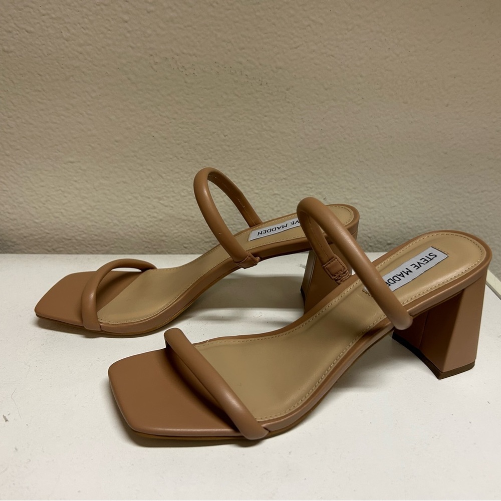 Steve Madden Lilah Tan Heels